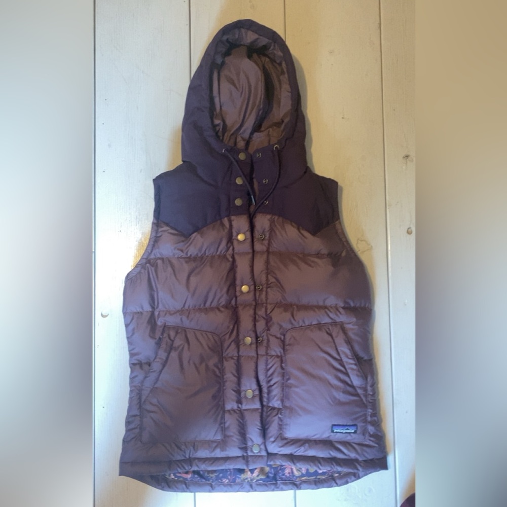 Patagonia vest, womens, reversible, never worn.